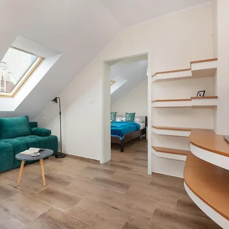 Heart Of With Terrace & Old Town View By Renters Apartamento *