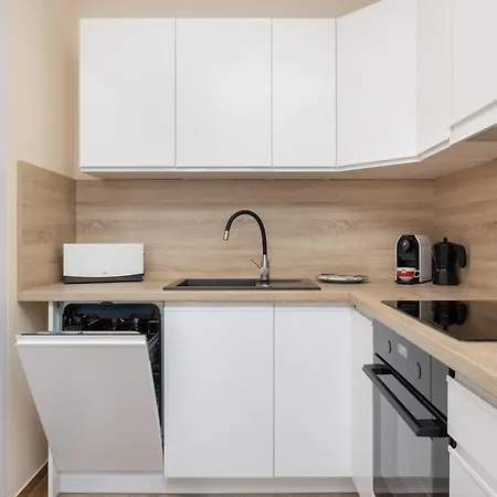 Heart Of With Terrace & Old Town View By Renters Appartement Kołobrzeg
