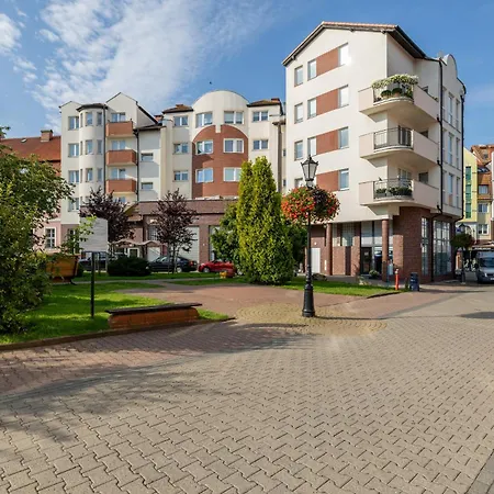 Heart Of With Terrace & Old Town View By Renters *